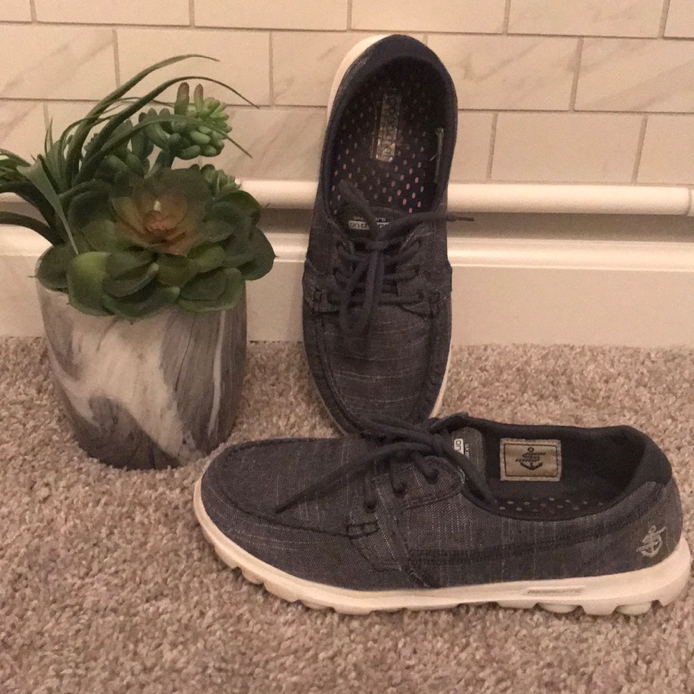 Skechers go walk lite